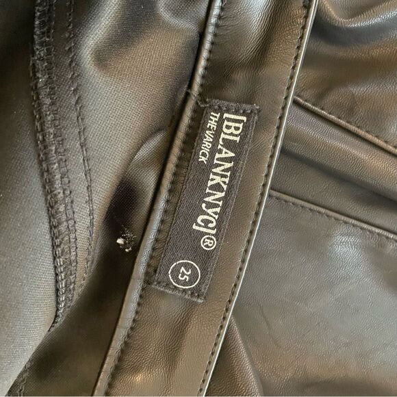 Blank NYC Varick Reade Classic Skinny Kick Boot Snap Crop Faux Leather Pants 25 - Picture 6 of 7